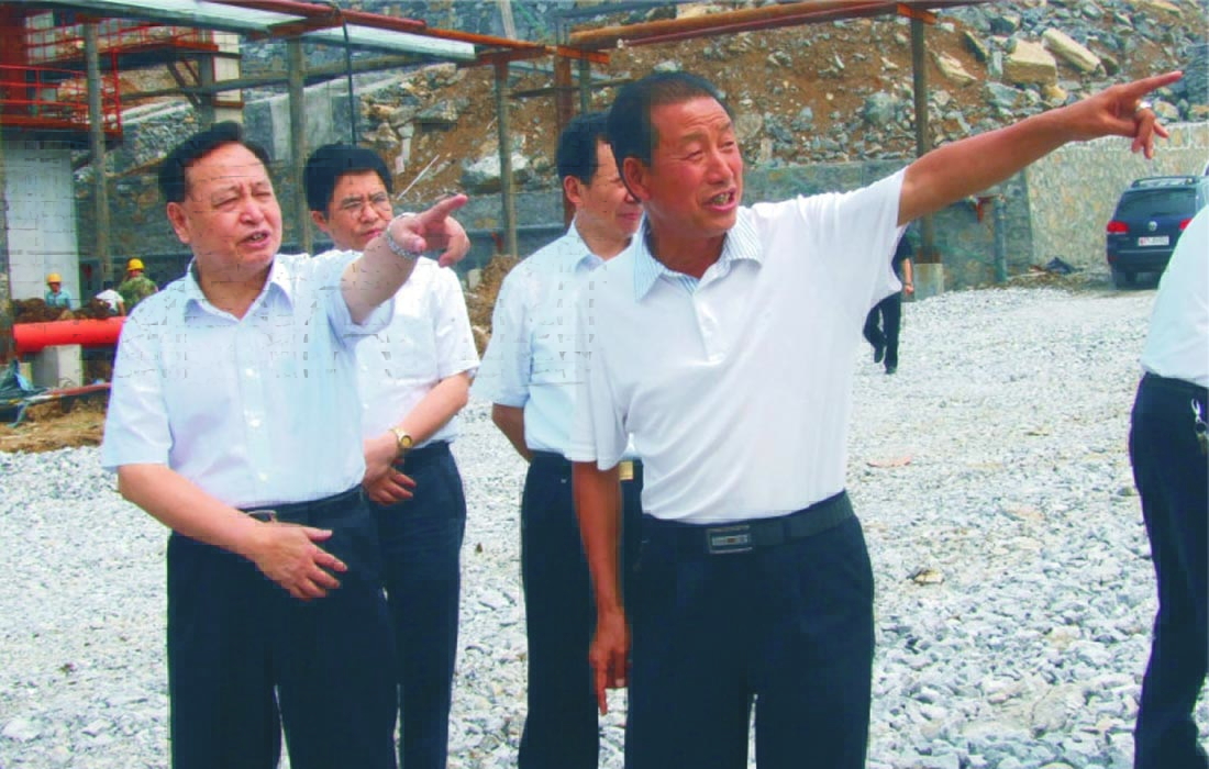 2010年5月，湖北省委書記羅清泉蒞臨東圣集團視察。